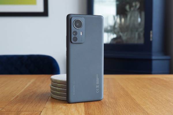 Xiaomi 12 and Xiaomi 12 Pro